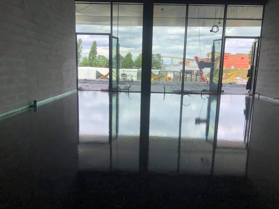 Chape restaurant : r&eacute;alisation d'une chape Weber 4320 &agrave; s&eacute;chage rapide image 7