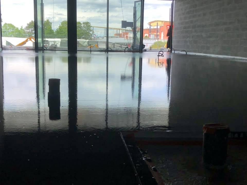 Chape restaurant : r&eacute;alisation d'une chape Weber 4320 &agrave; s&eacute;chage rapide image 10