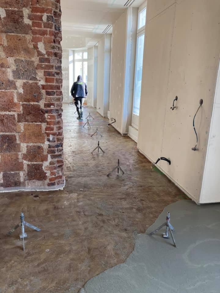 Chape adh&eacute;rente 3 cm dans un appartement de prestige &agrave; Paris image 4