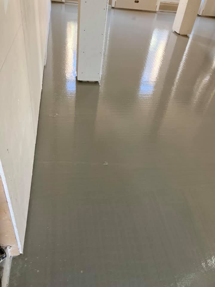 Chape adh&eacute;rente 3 cm dans un appartement de prestige &agrave; Paris image 12