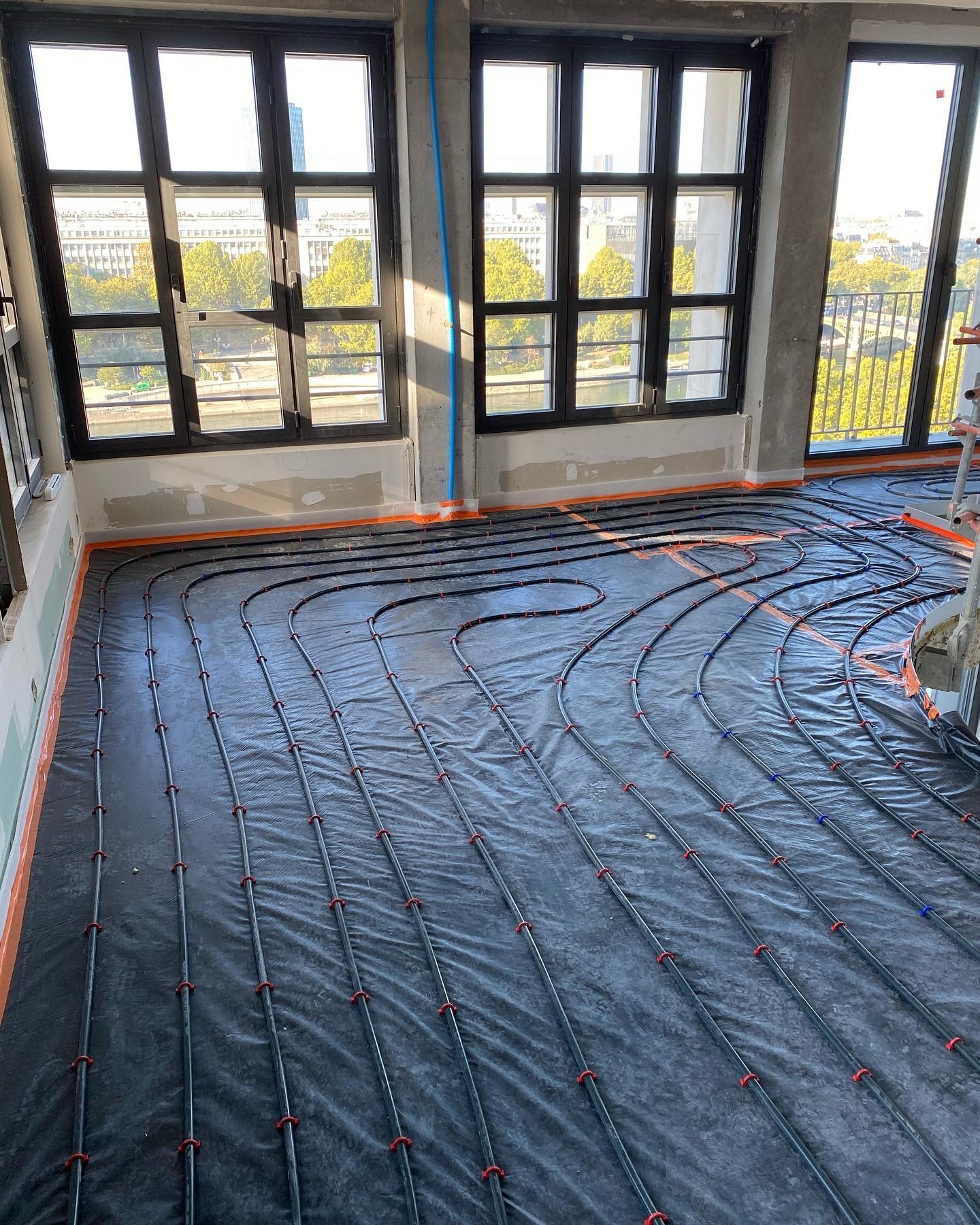 Installation d'un plancher chauffant hydraulique dans les Yvelines (78) image 2